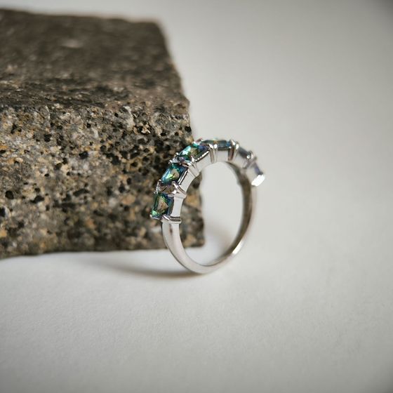 Silver ring with mystic topaz 1.517ct