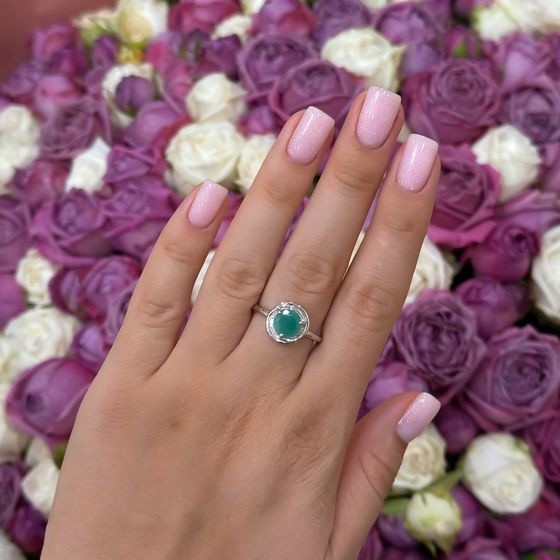 Серебряное кольцо с изумрудом 1.575ct