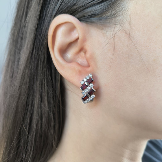Серебряные серьги с гранатом 6.25ct