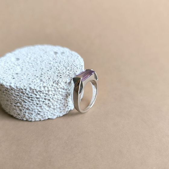 Серебряное кольцо с аметистом 2.491ct