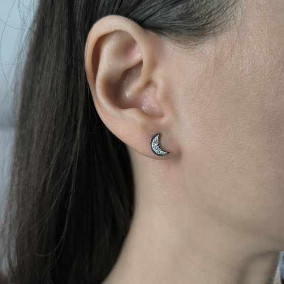 Silver earrings with cubic zirconia