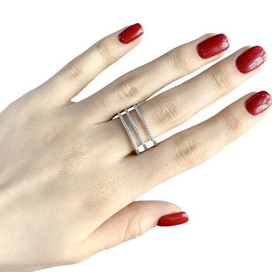 Silver ring with ceramics
