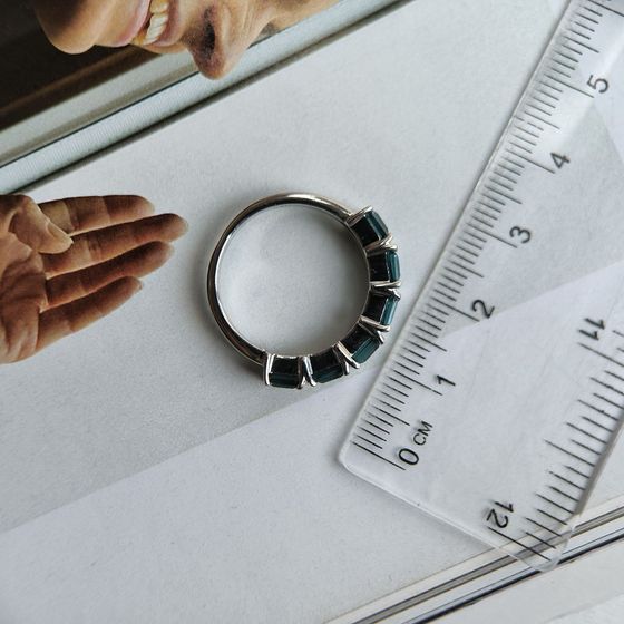 Silver ring with topaz London Blue 1.759ct