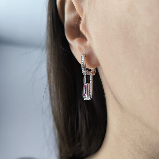 Срібні сережки з рубіном 3.626ct, фіанітами