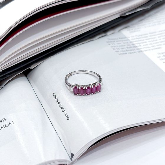 Sterling silver ring with 1.672ct ruby and fianites