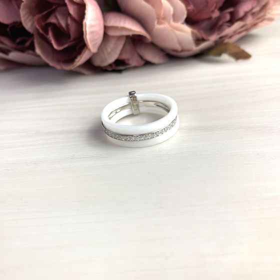 Silver ring with ceramics