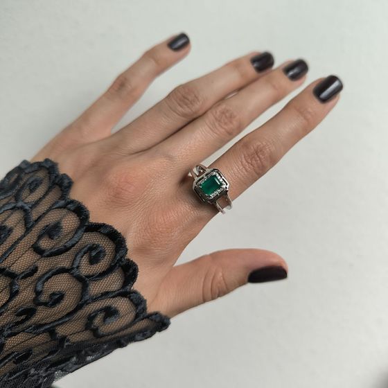 Срібна каблучка з агатом 1.209ct, фіанітами