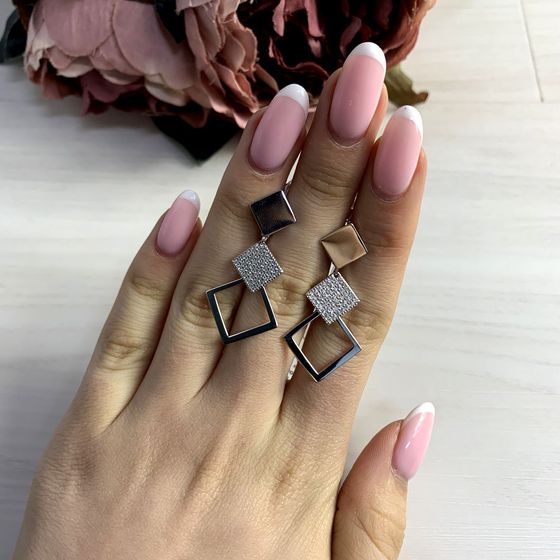 Серебряные серьги с фианитами