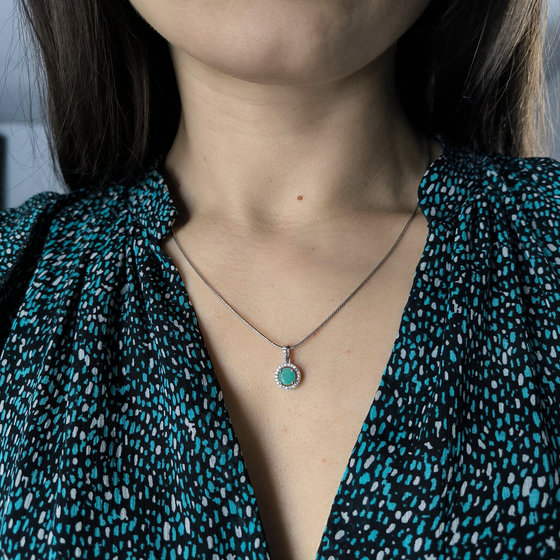 Серебряная подвеска с изумрудом 1.181ct