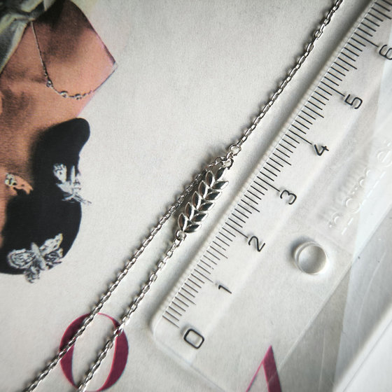 Silver necklace without stones
