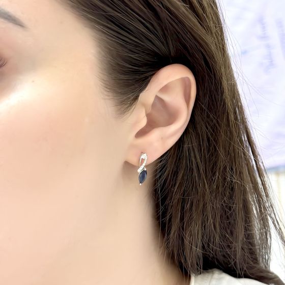 Sterling silver earrings with sapphire 1.262ct, pave diamonds