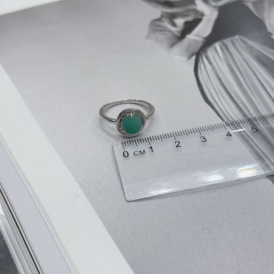 Серебряное кольцо с изумрудом 1.575ct