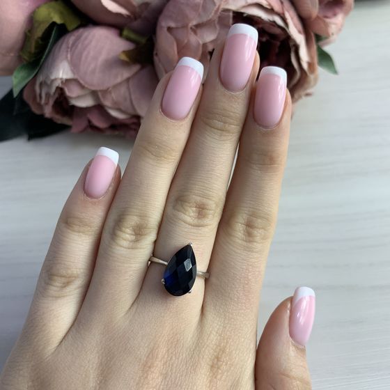 Silver ring with sapphire nano