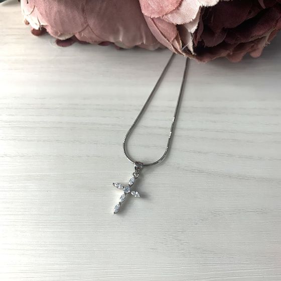 Серебряный крестик с фианитами
