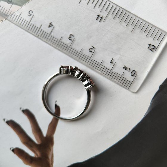 Срібна каблучка з гранатом 1.65ct