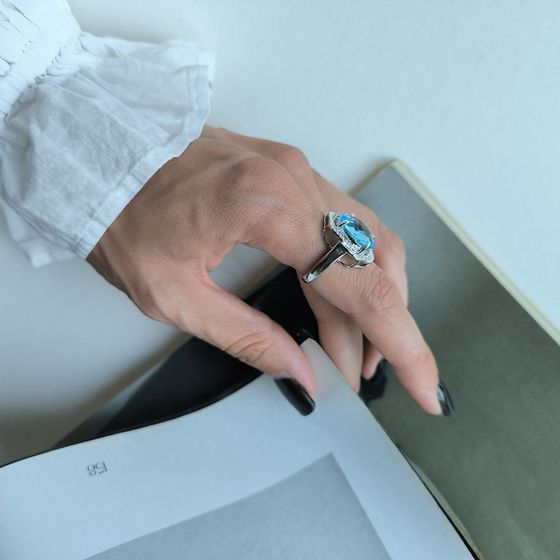 Серебряное кольцо с топазом 6.5ct