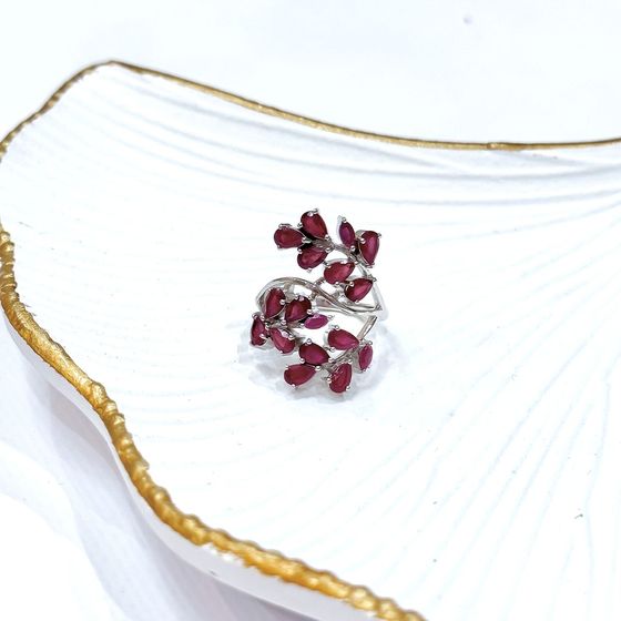 Серебряное кольцо с рубином 4.25ct