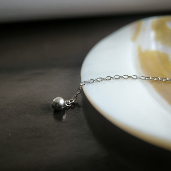 Silver necklace without stones