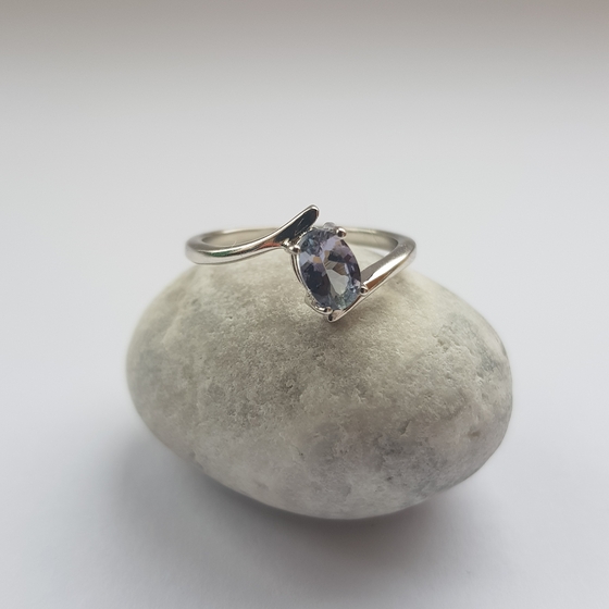 Серебряное кольцо с танзанитом 0.45ct