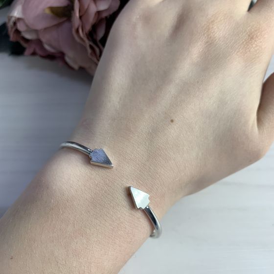 Silver bracelet without stones