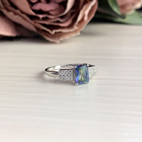 Серебряное кольцо с мистик топазом 0.738ct