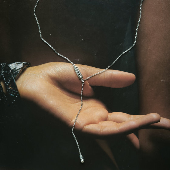 Silver necklace without stones