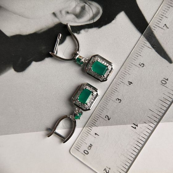 Серебряные серьги с агатом 2.617ct, фианитами