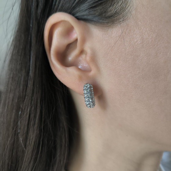 Серебряные серьги с фианитами