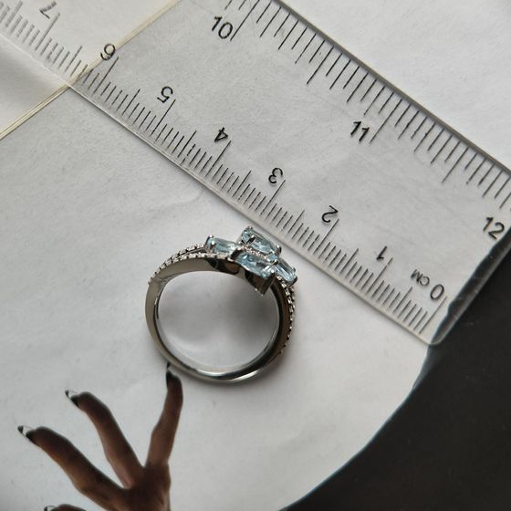 Срібна каблучка з топазом 2.638ct