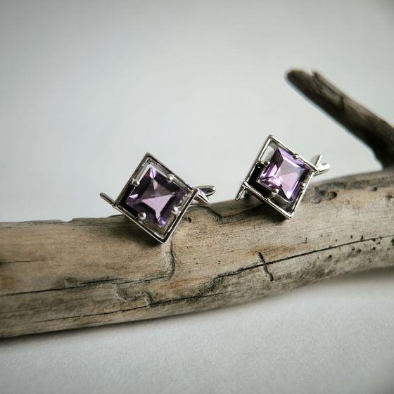 Серебряные серьги с аметистом 2.942ct