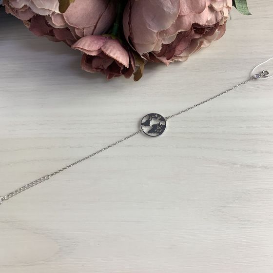 Silver bracelet without stones