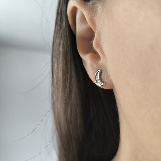 Silver earrings with cubic zirconia