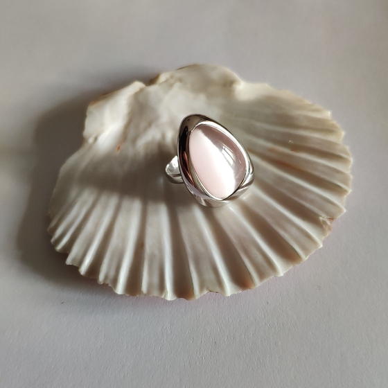 15.267ct silver cat's eye ring