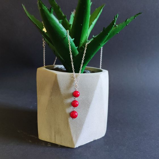 Silver necklace with coral