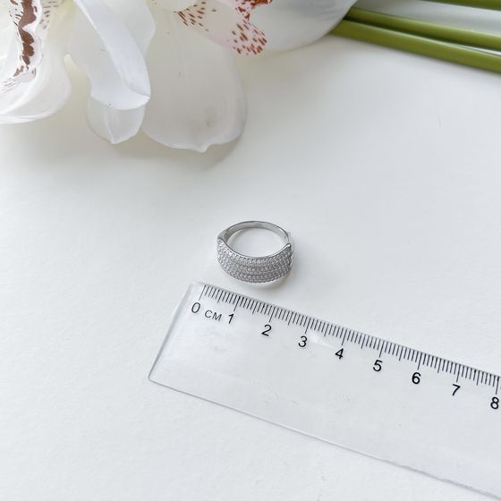 Серебряное кольцо с фианитами