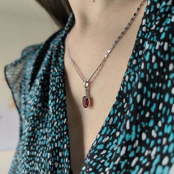 Серебряная подвеска с гранатом nano 2.291ct, фианитами