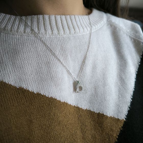 Серебряное колье с фианитами