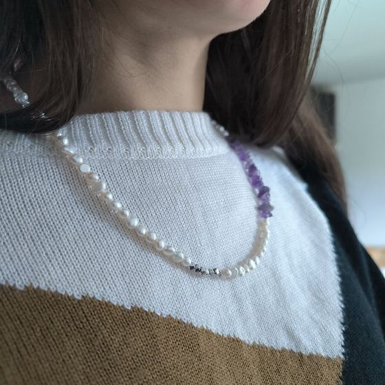 Серебряное колье с жемчугом барочным, аметистом