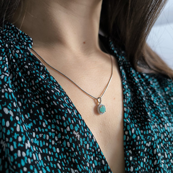 Серебряная подвеска с изумрудом 1.181ct
