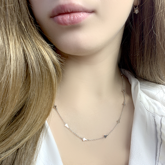 Silver necklace without stones