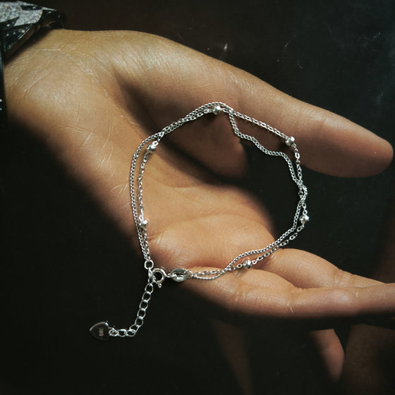 Silver bracelet without stones
