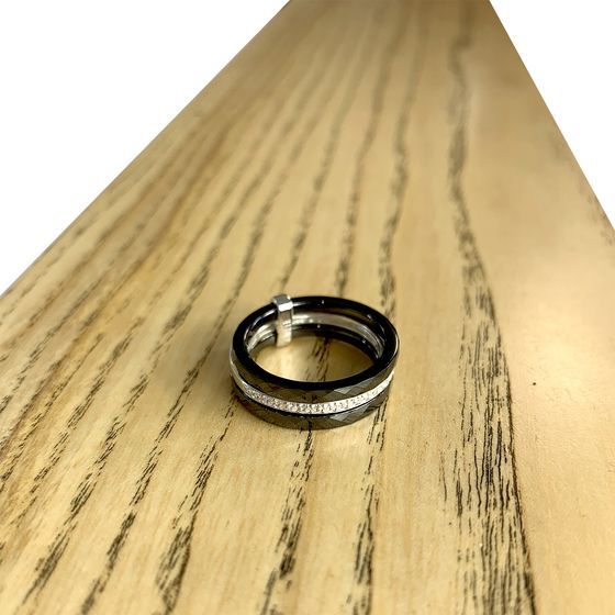 Silver ring with ceramics
