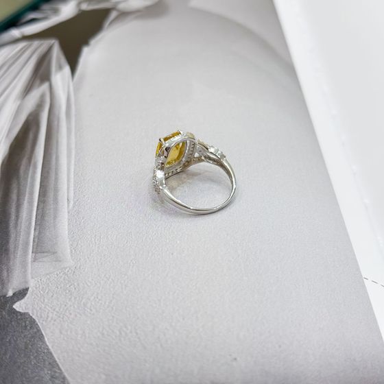 Silver ring with nano 3.383ct citrine