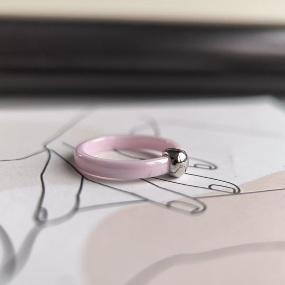 Silver ring with ceramics