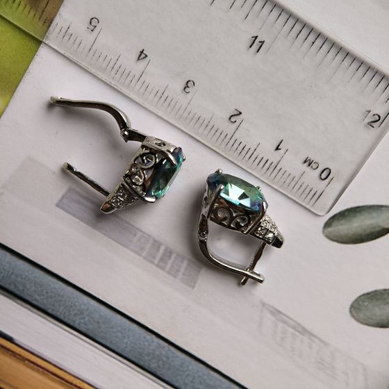 Серебряные серьги с мистик топазом 6.913ct