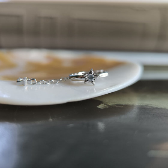 Silver earrings with cubic zirconia