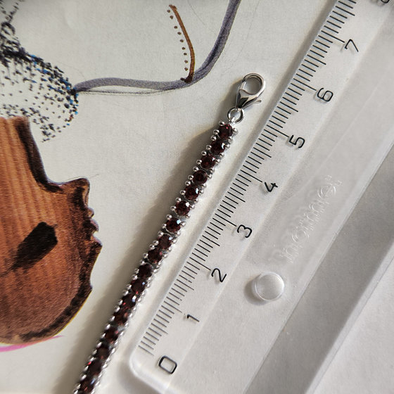Silver bracelet with garnet 6.418ct