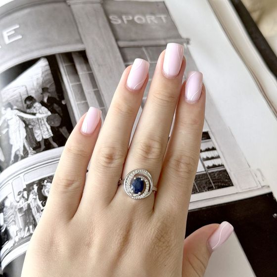Sterling silver ring with sapphire 1.729ct, phianites