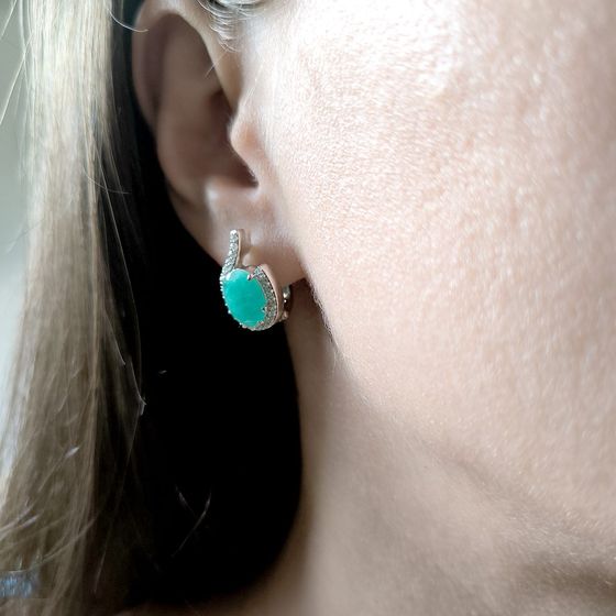 Sterling silver earrings with emerald 6.075ct, phianites