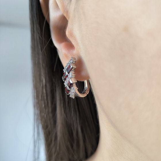 Серебряные серьги с гранатом 6.25ct